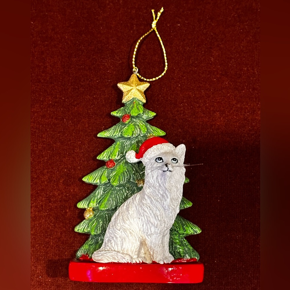 Christmas Tree Cat Ornament 🎄